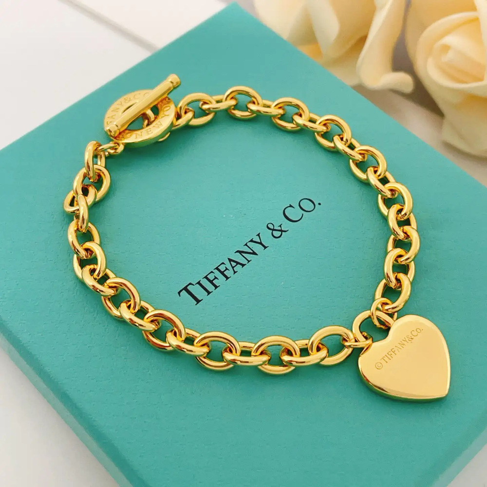 Tiffany & Co. Gold Polished Heart Bracelet